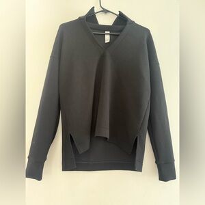 Spanx Air Essentials V Neck Side Slit Sweater Size SP EUC